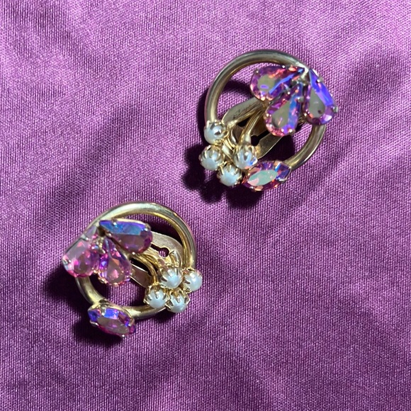 Vintage Aurora Borealis Clip-on Earrings - Picture 2 of 3